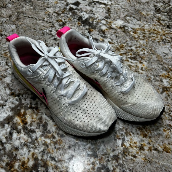 Nike React Infinity Run Flynit 2 White Mens Size 9.5 DJ5395-100 - Picture 3 of 11